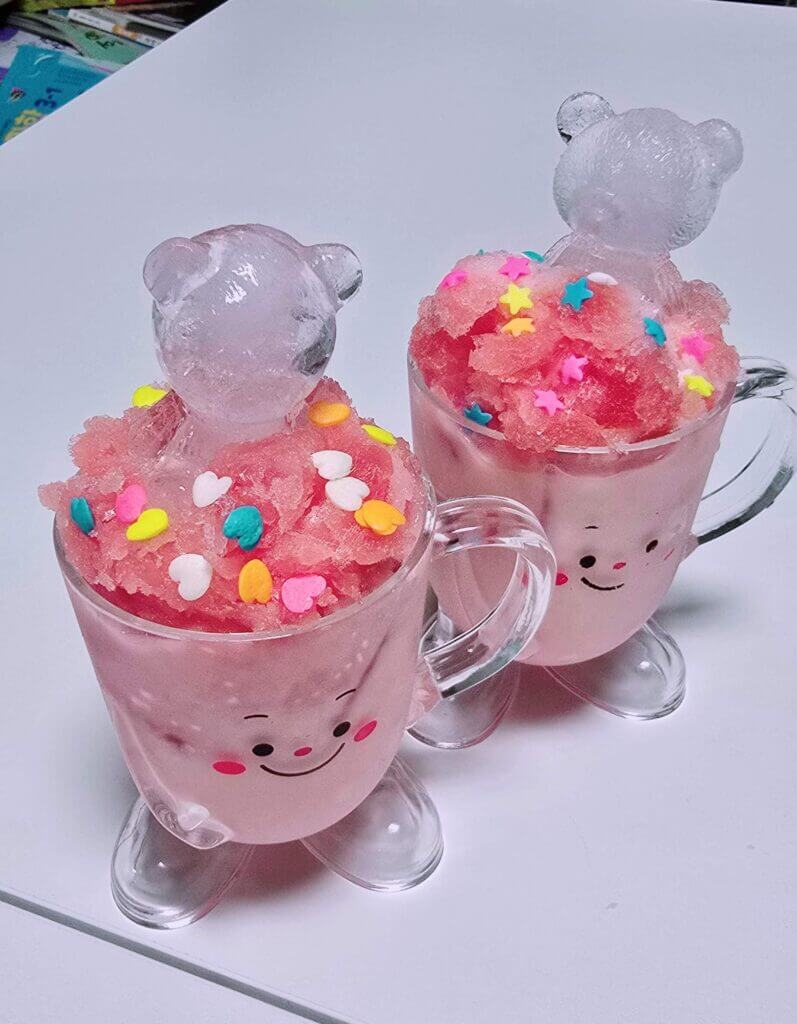 딸기 슬러시 이미지